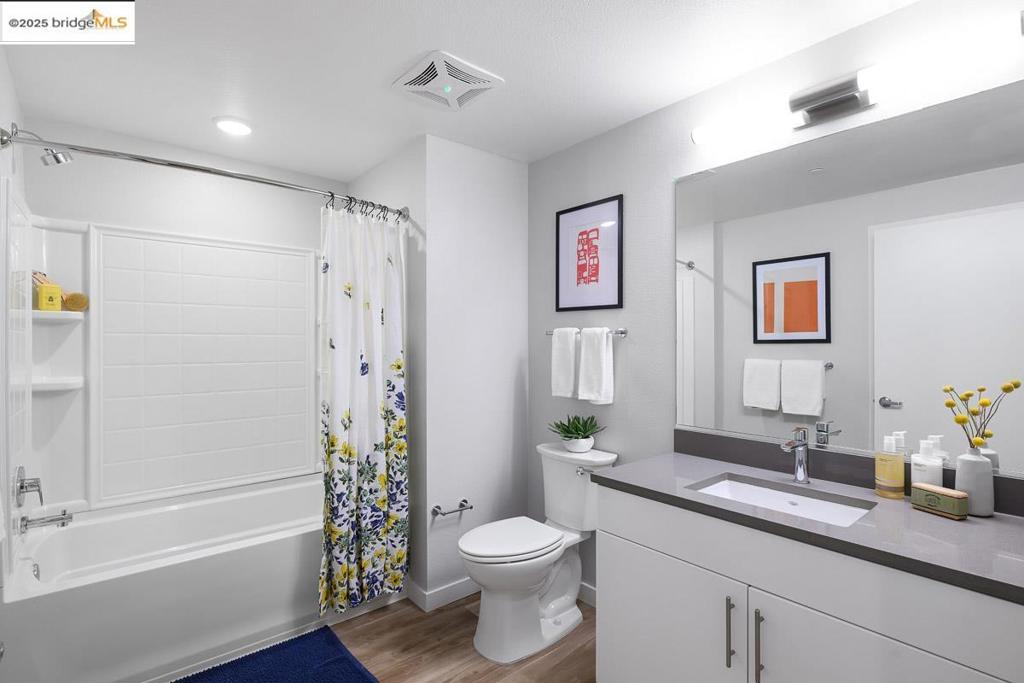 WEST OAKLAND - Residential