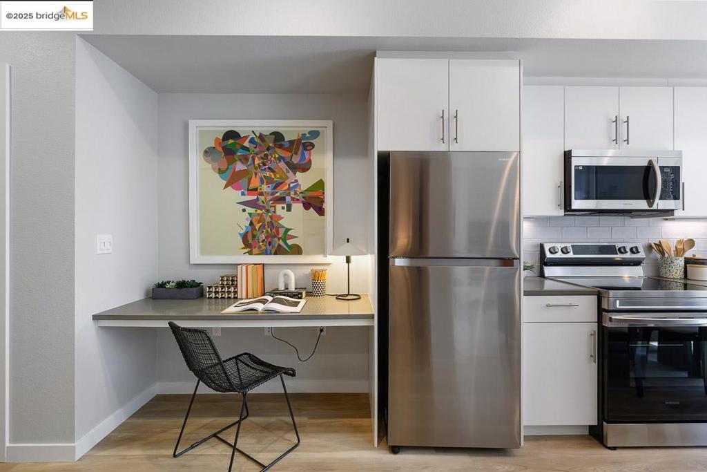 WEST OAKLAND - Residential