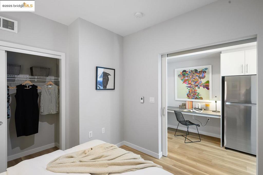 WEST OAKLAND - Residential