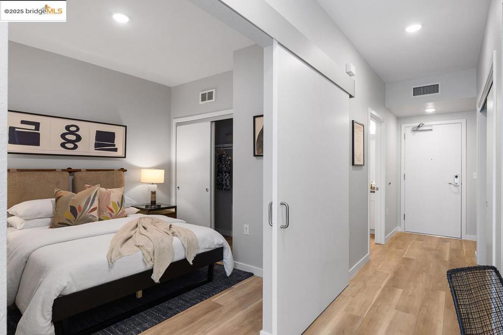 WEST OAKLAND - Residential