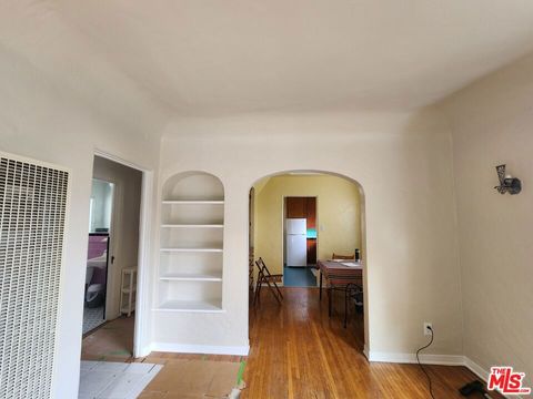 Photo of 1163 N Genesee Avenue #1163 1/2, West Hollywood, CA 90046 (MLS # 25619407)