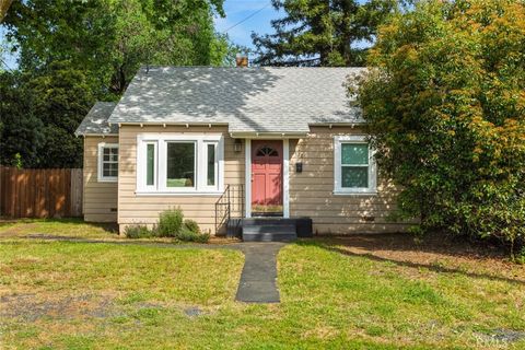 Photo of 470 E 10th Avenue, Chico, CA 95926 (MLS # SN26075446)