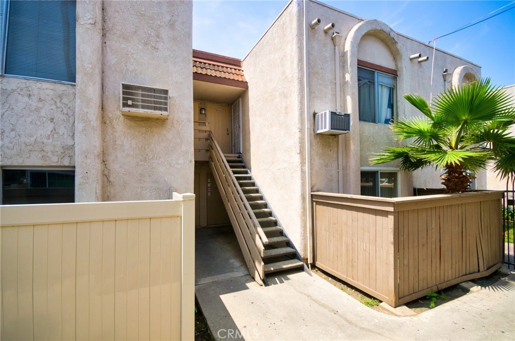 Cinnamon Tree Condominiums (CNTC) - Residential