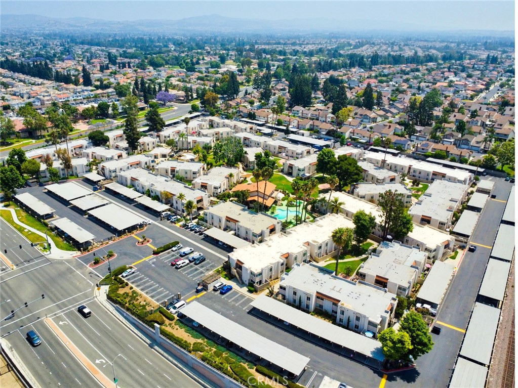 Cinnamon Tree Condominiums (CNTC) - Residential