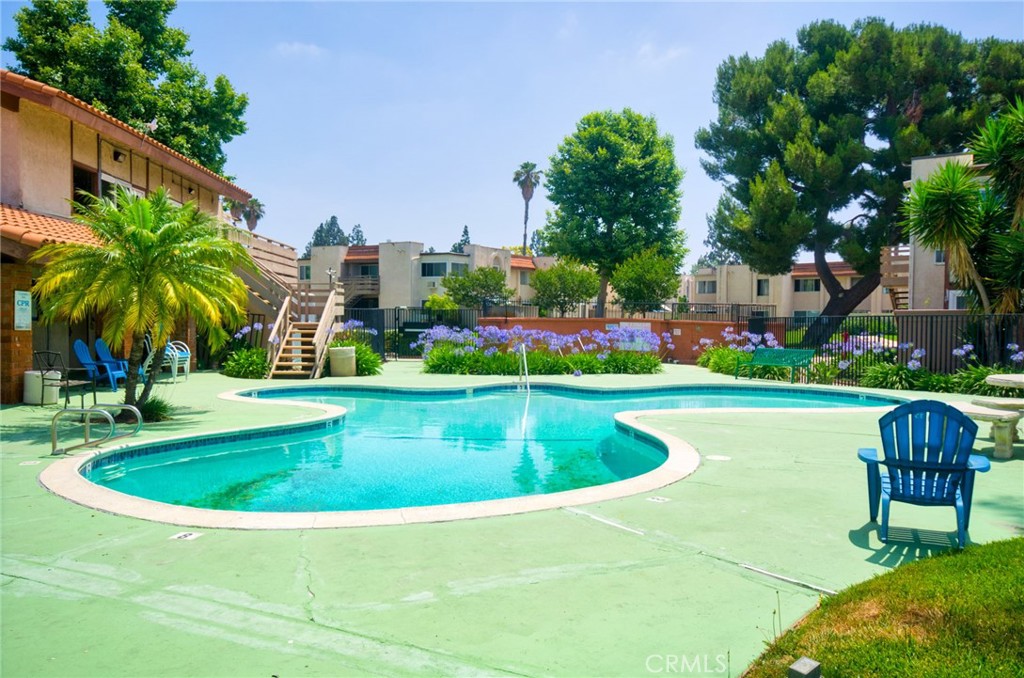 Cinnamon Tree Condominiums (CNTC) - Residential