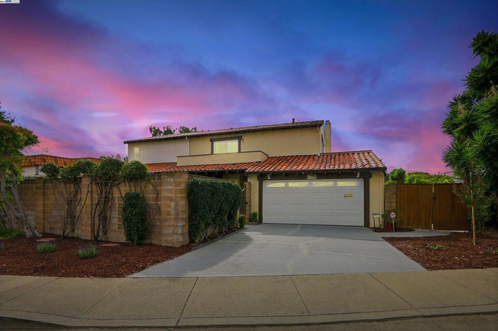 LOS ARBOLES - Residential