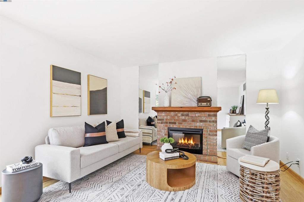 LOS ARBOLES - Residential