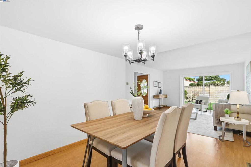 LOS ARBOLES - Residential