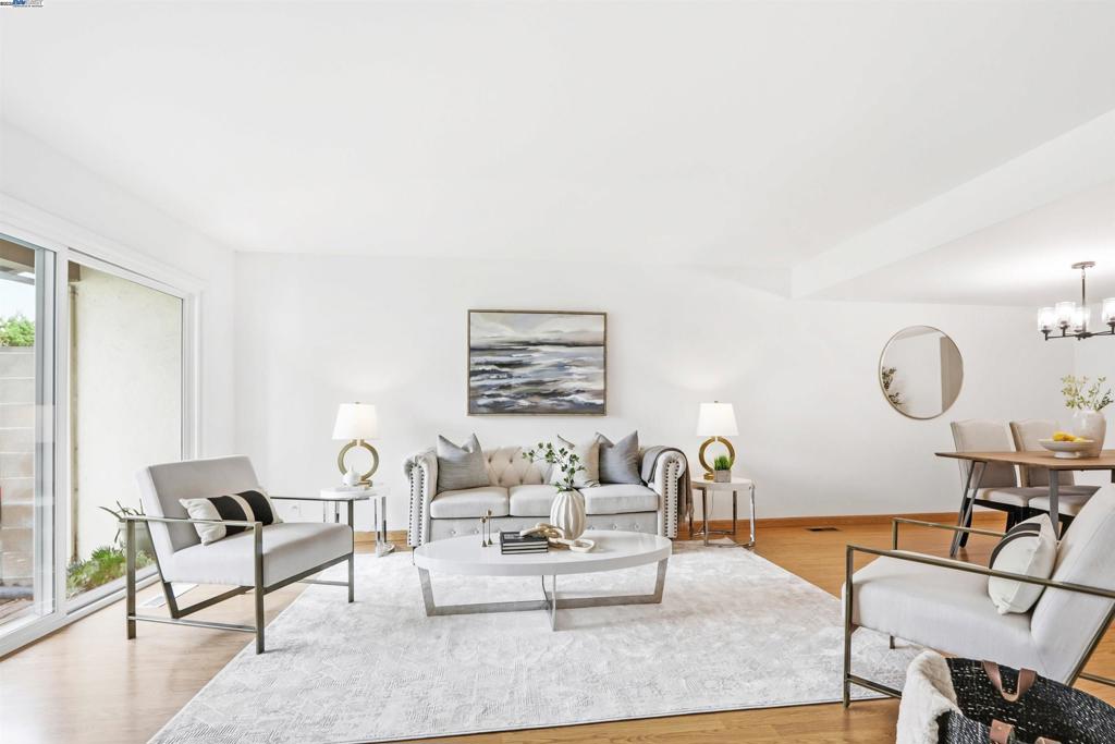LOS ARBOLES - Residential