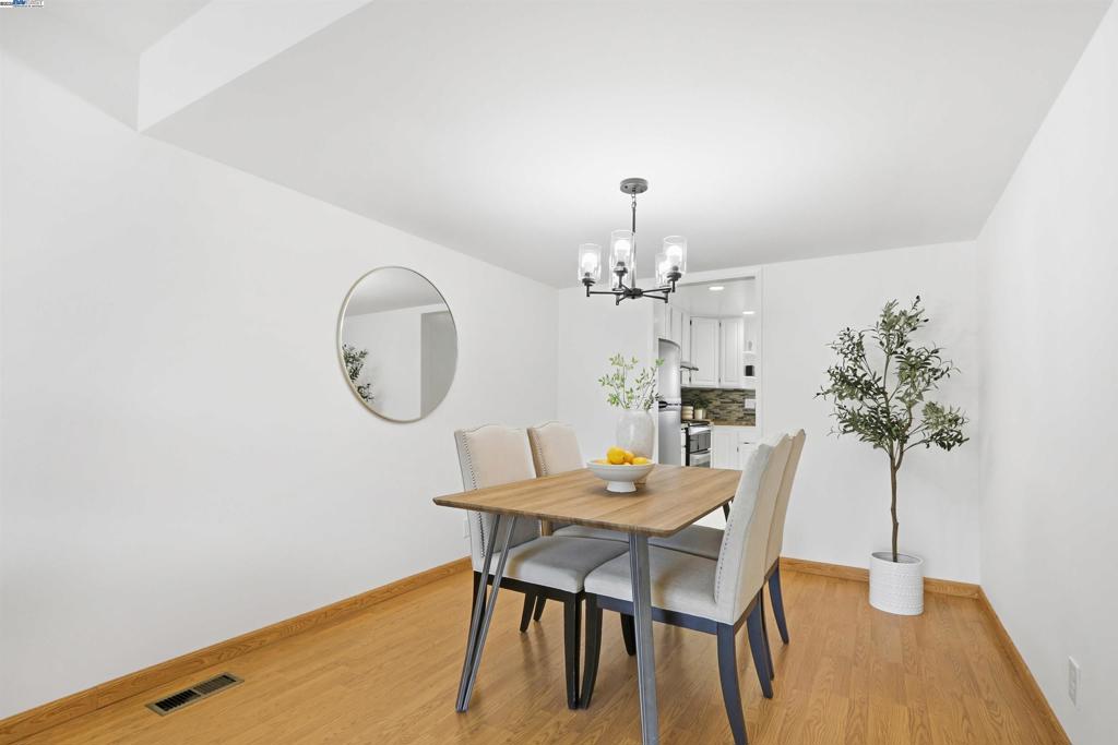 LOS ARBOLES - Residential