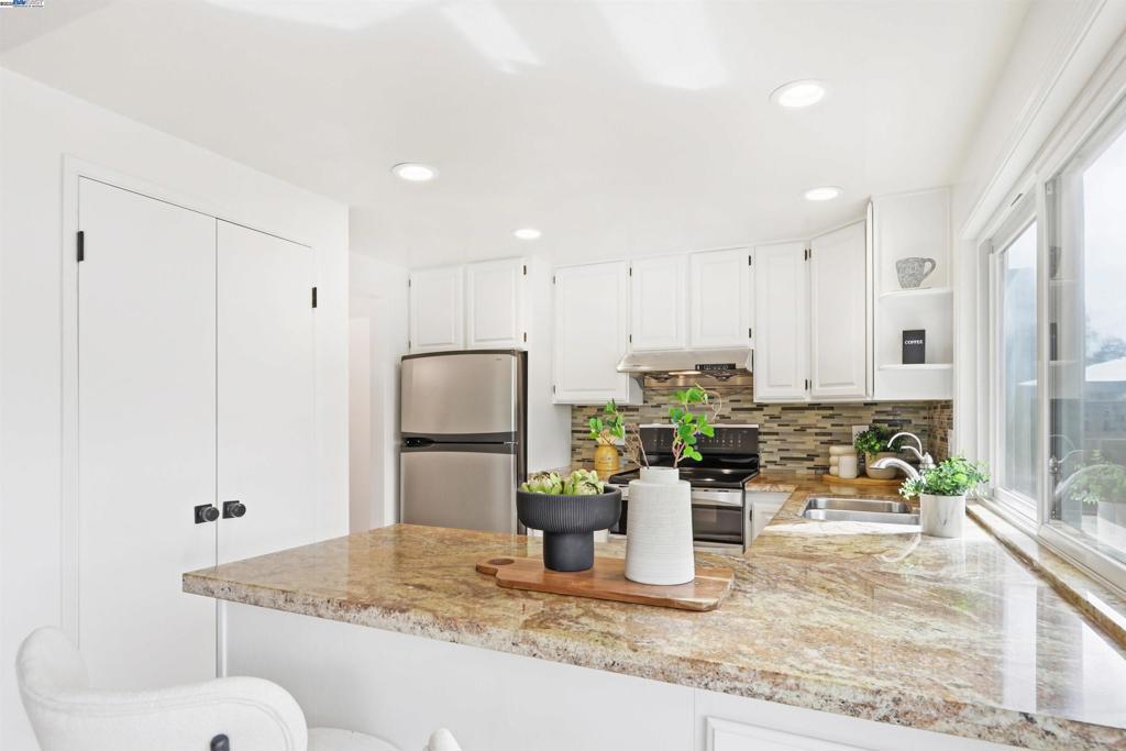 LOS ARBOLES - Residential