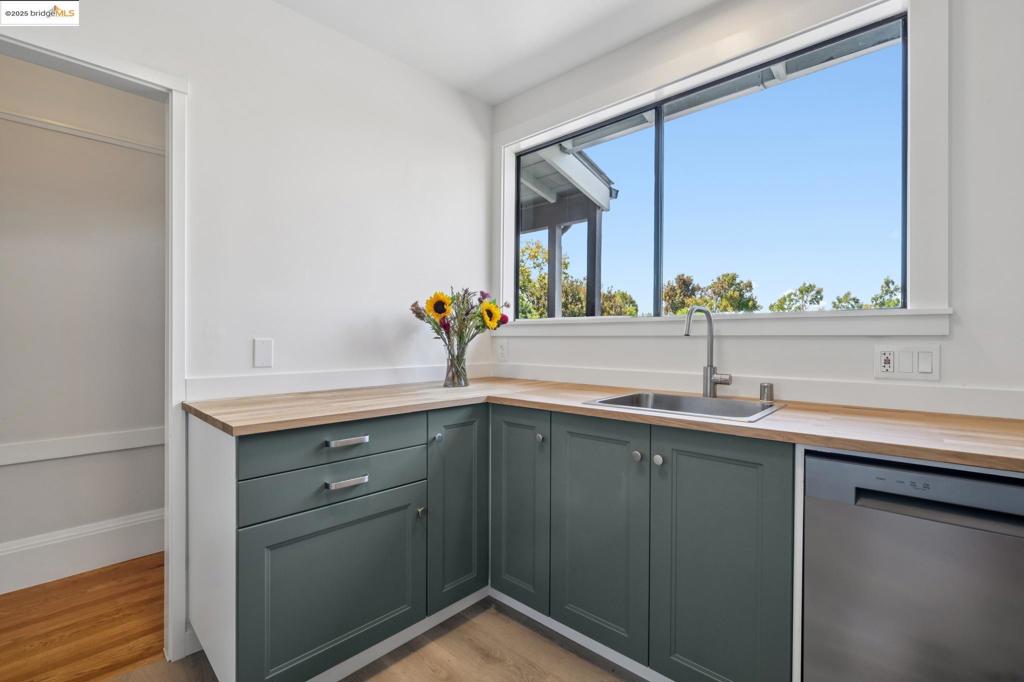 NORTHBRAE - Residential