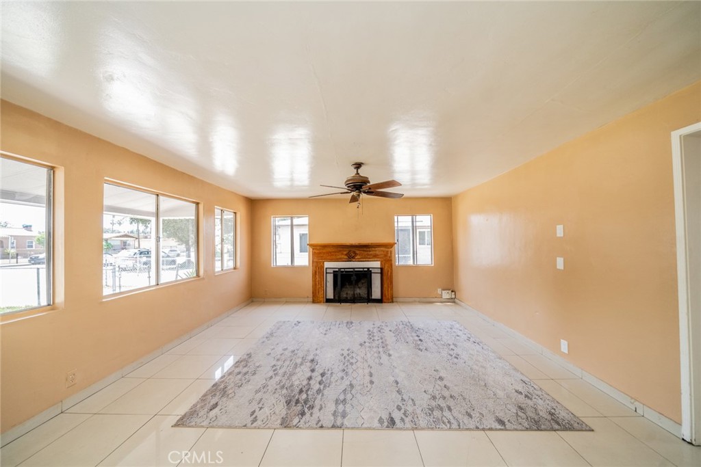 1455 S Towne Avenue