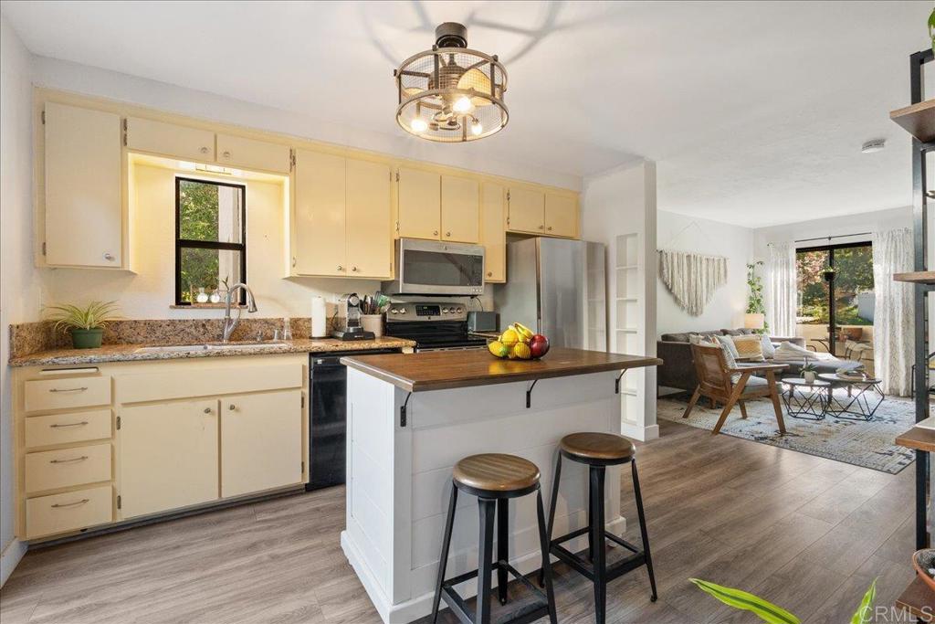 2726 Ariane Drive 46
