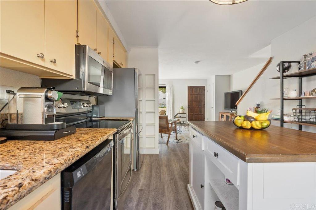 2726 Ariane Drive 46