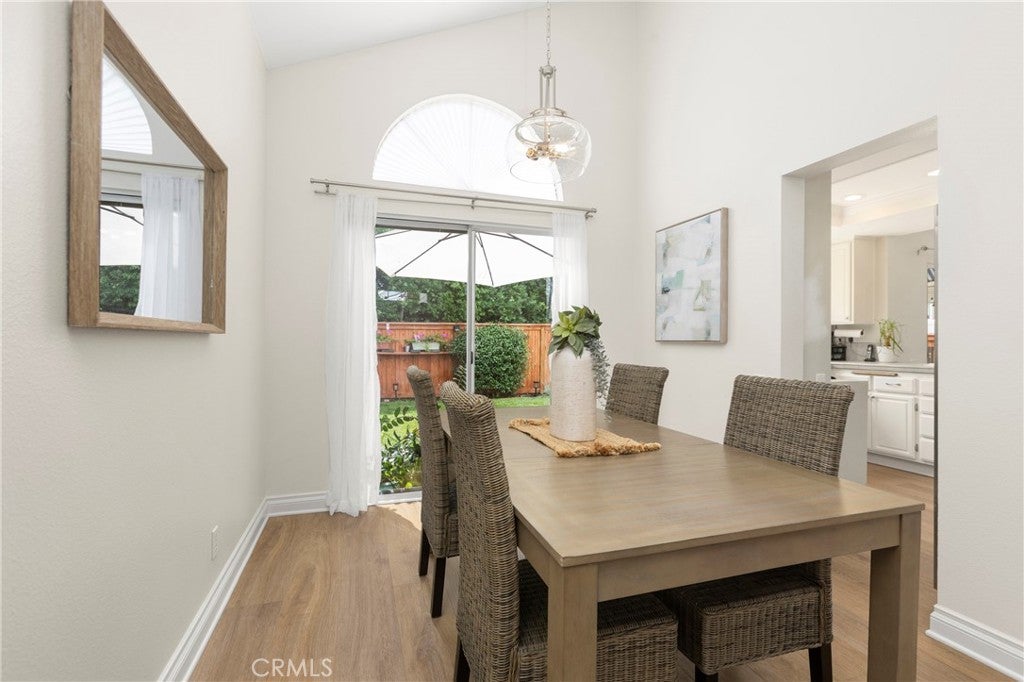 28782 Vista Saddleback