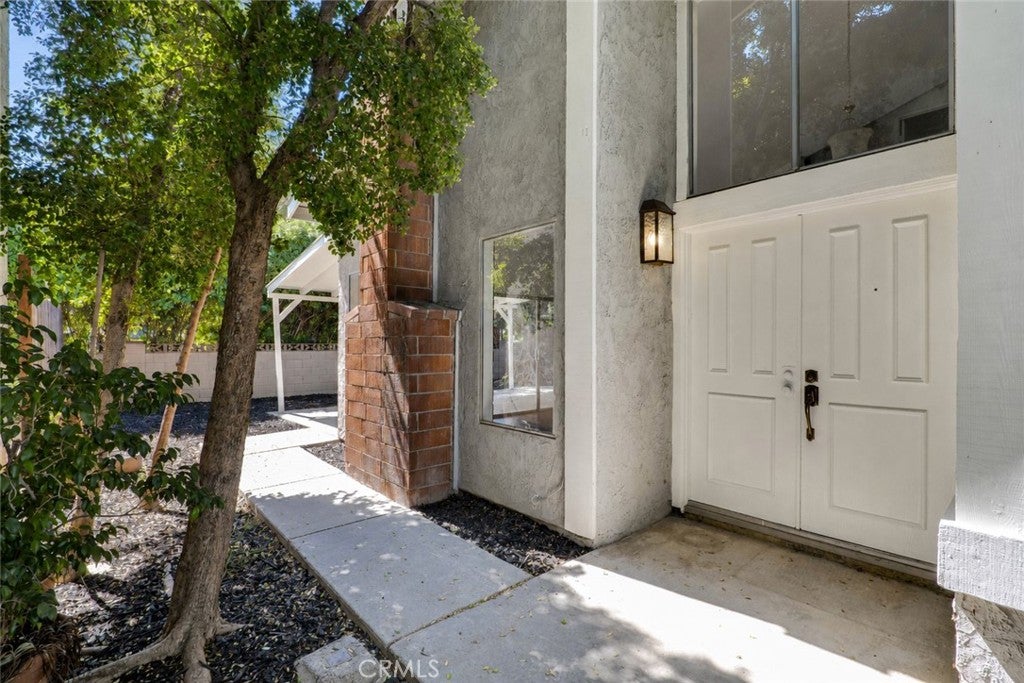 8109 Hanna Avenue, Canoga Park CA 91304