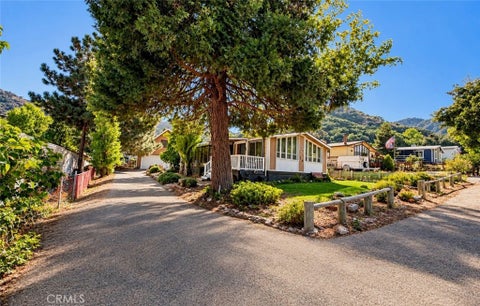 Photo of 820 Yosemite DR, Lebec, CA 93243 (MLS # SR26213418)