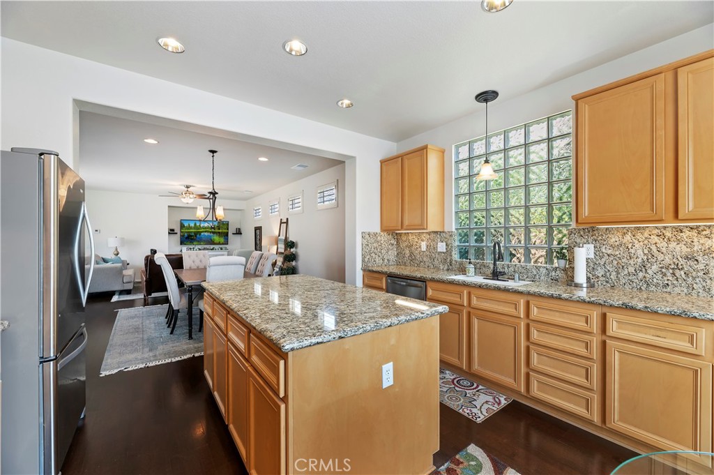 Four Seasons - Residential