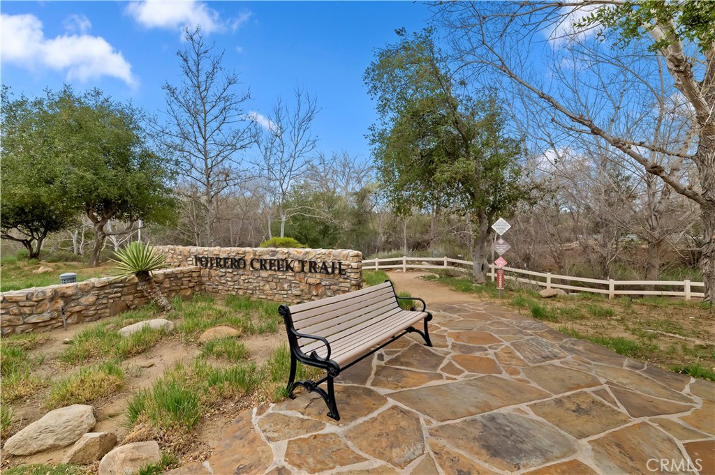 Four Seasons - Residential