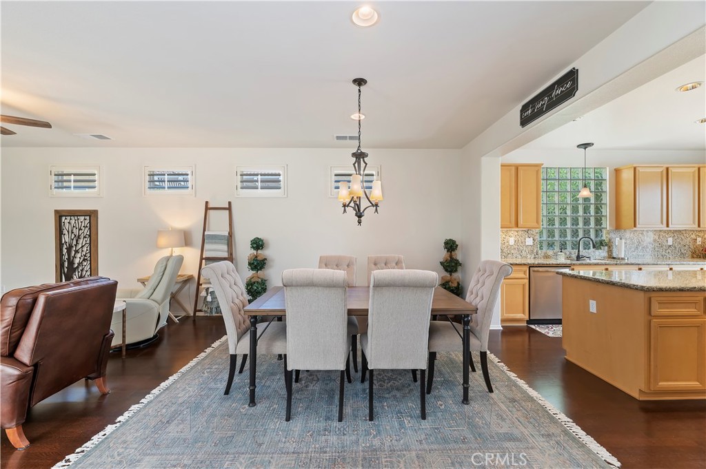 Four Seasons - Residential