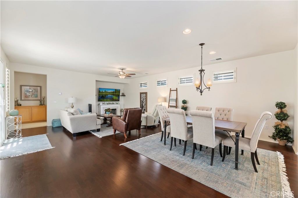 Four Seasons - Residential