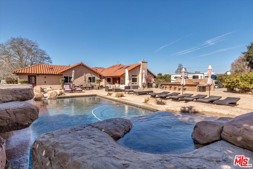 4828 Paint Horse Trail