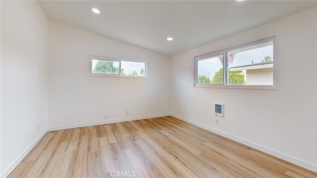 Costa Mesa Residential Income (CMRI) - Residential Lease