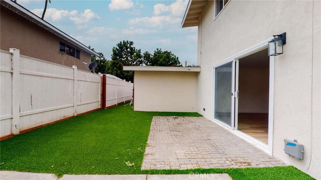 Costa Mesa Residential Income (CMRI) - Residential Lease