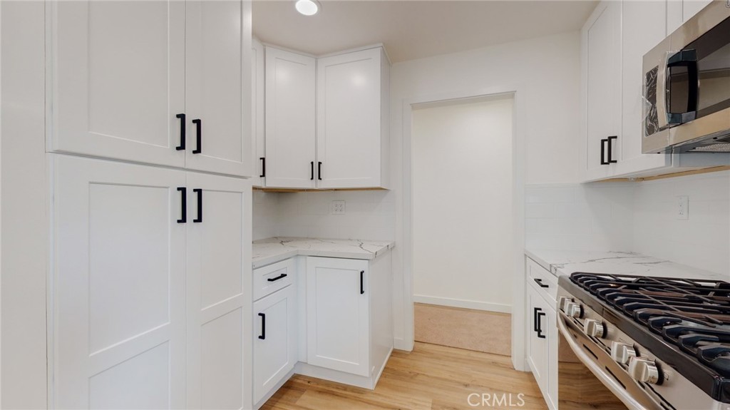 Costa Mesa Residential Income (CMRI) - Residential Lease