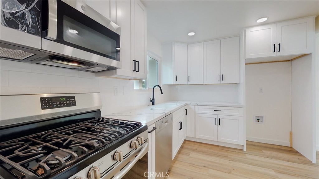 Costa Mesa Residential Income (CMRI) - Residential Lease