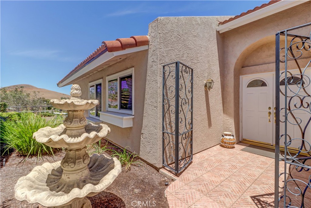 5100 Avenida Del Sol