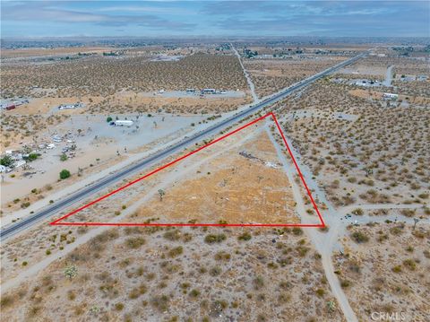 Photo of 0 La Mesa Road, Phelan, CA 92371 (MLS # HD25235660)