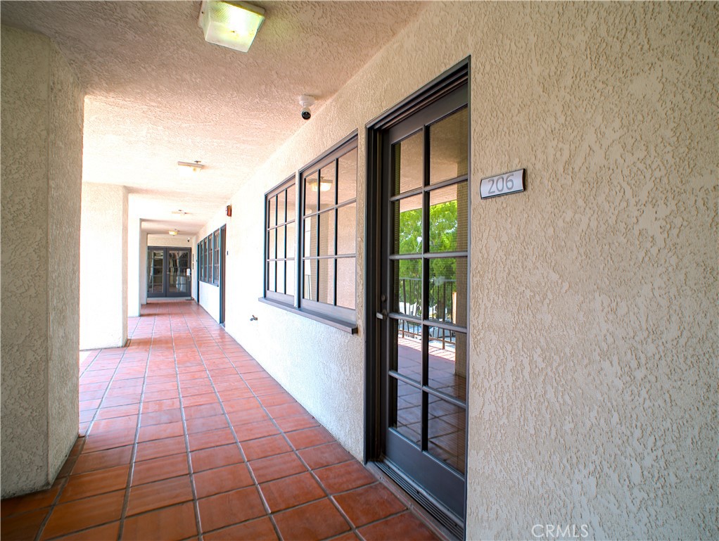 1611 E 4th Street 206