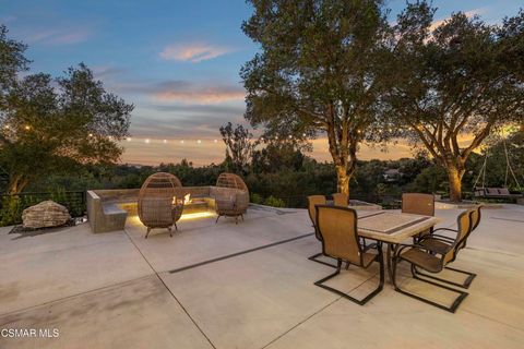 Photo of 911 Vivian Circle, Newbury Park, CA 91320 (MLS # 226000706)