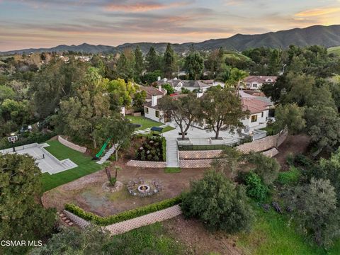 Photo of 911 Vivian Circle, Newbury Park, CA 91320 (MLS # 226000706)