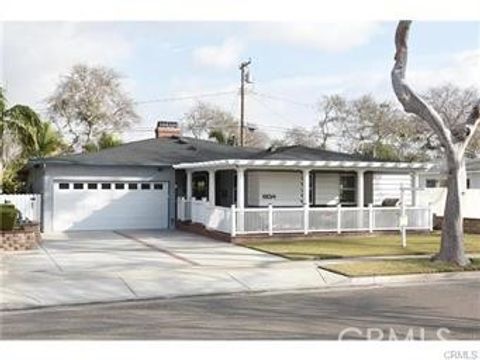 Photo of 604 Princeton Circle W, Fullerton, CA 92831 (MLS # TR25174027)