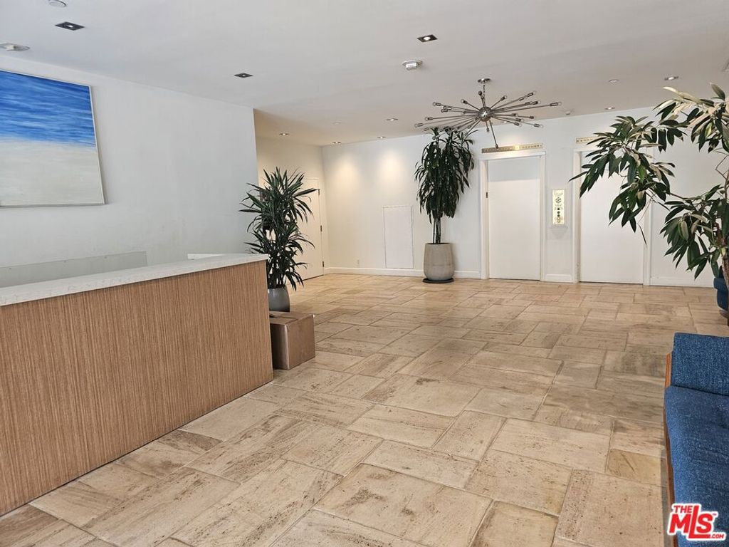 Photo of 101 California Avenue #802, Santa Monica, CA 90403 (MLS # 25595035)