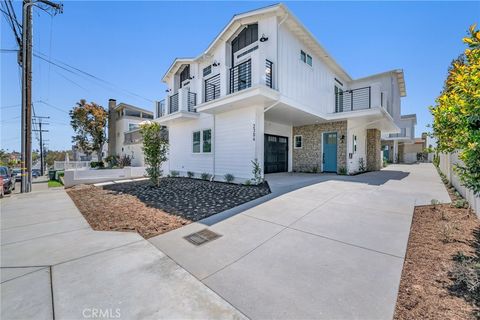 Photo of 2304 Harriman Lane #A, Redondo Beach, CA 90278 (MLS # PV26036031)
