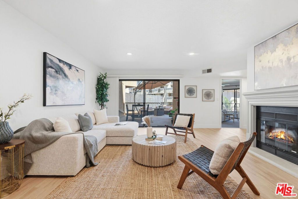 Photo of 1633 S Bentley Avenue #101, Los Angeles, CA 90025 (MLS # 26690811)