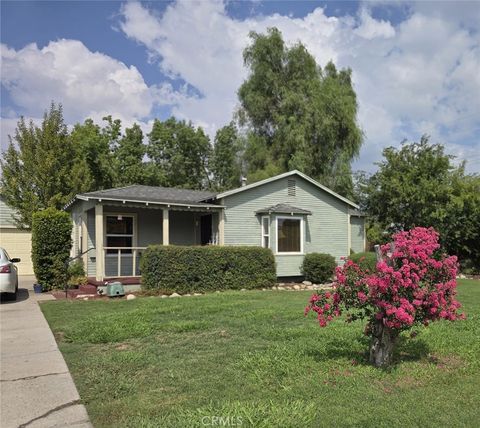 25592 Fisher Street Highland CA 92404