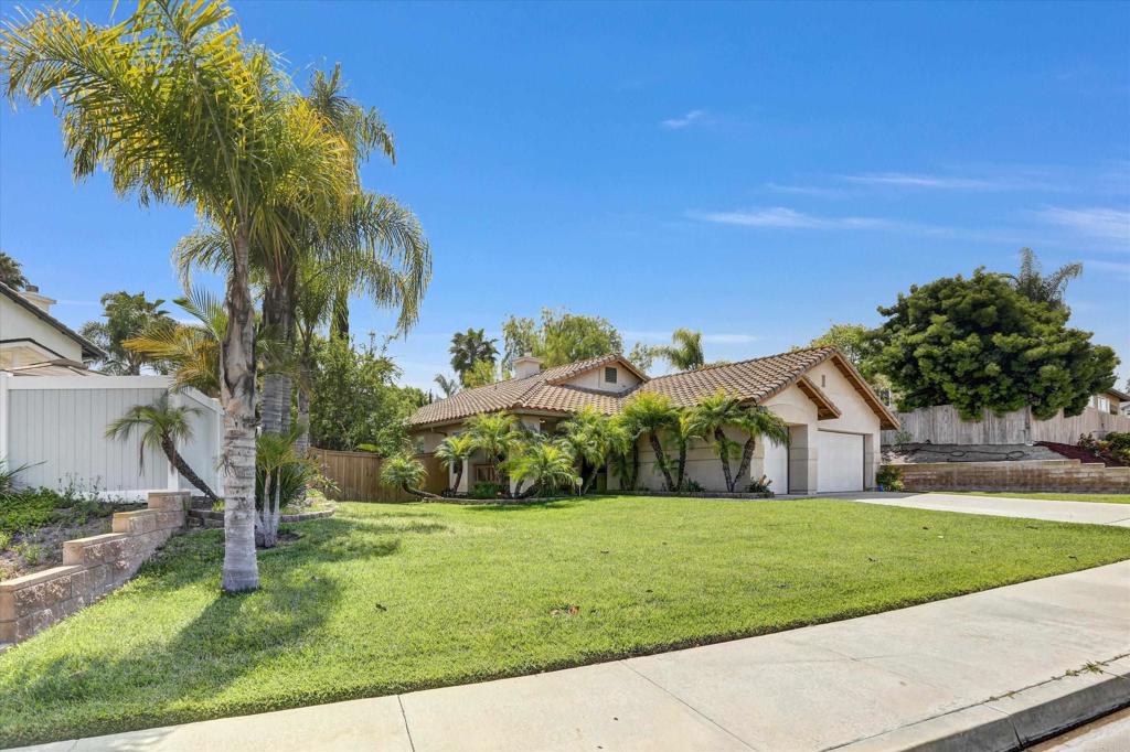 Properties 2 3367 Monique Lane