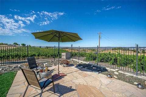 Tiny photo for 6172 Hawk Ridge Place Pl, Paso Robles, CA 93446 (MLS # SC26018333)