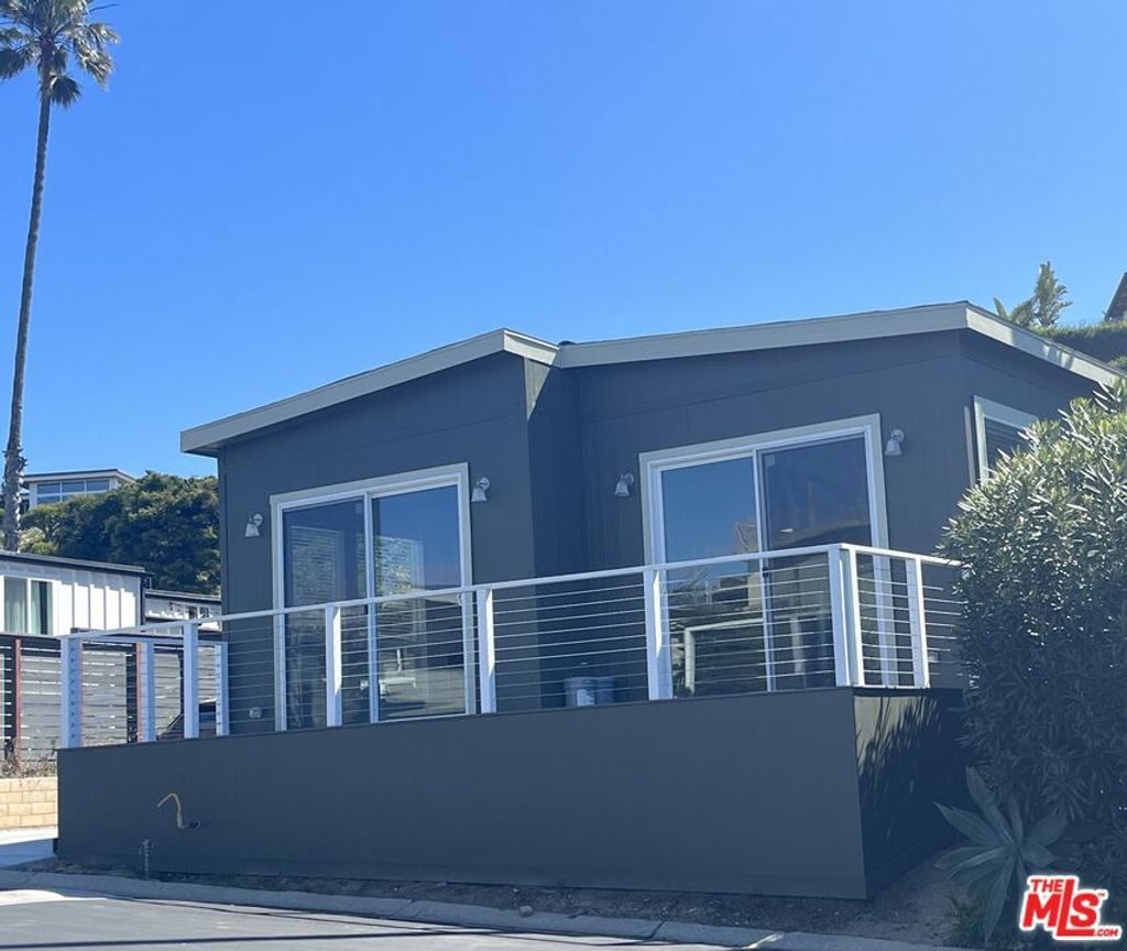 Photo of 29500 Heathercliff Rd #134, Malibu, CA 90265 (MLS # 26727219)