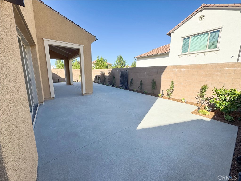 groves - Residential Lease