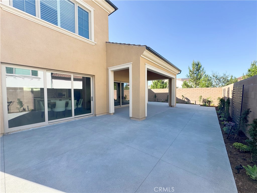 groves - Residential Lease