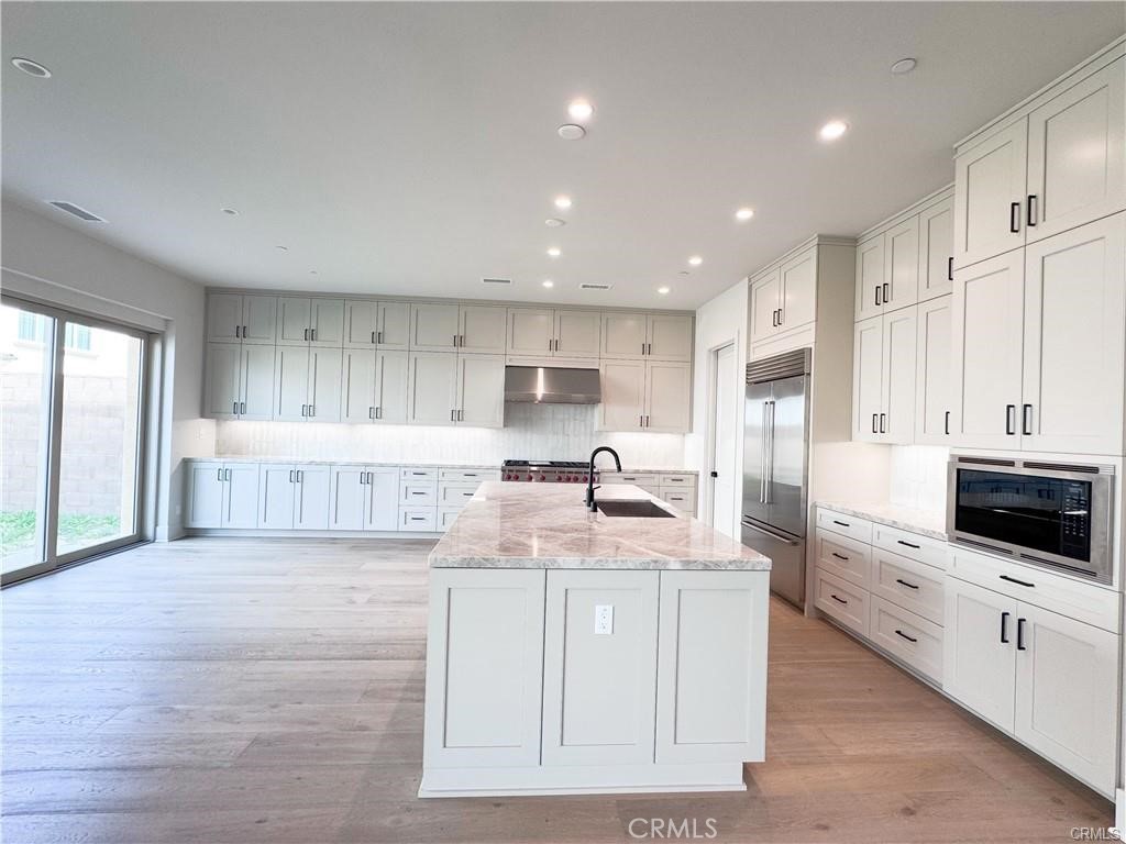 groves - Residential Lease