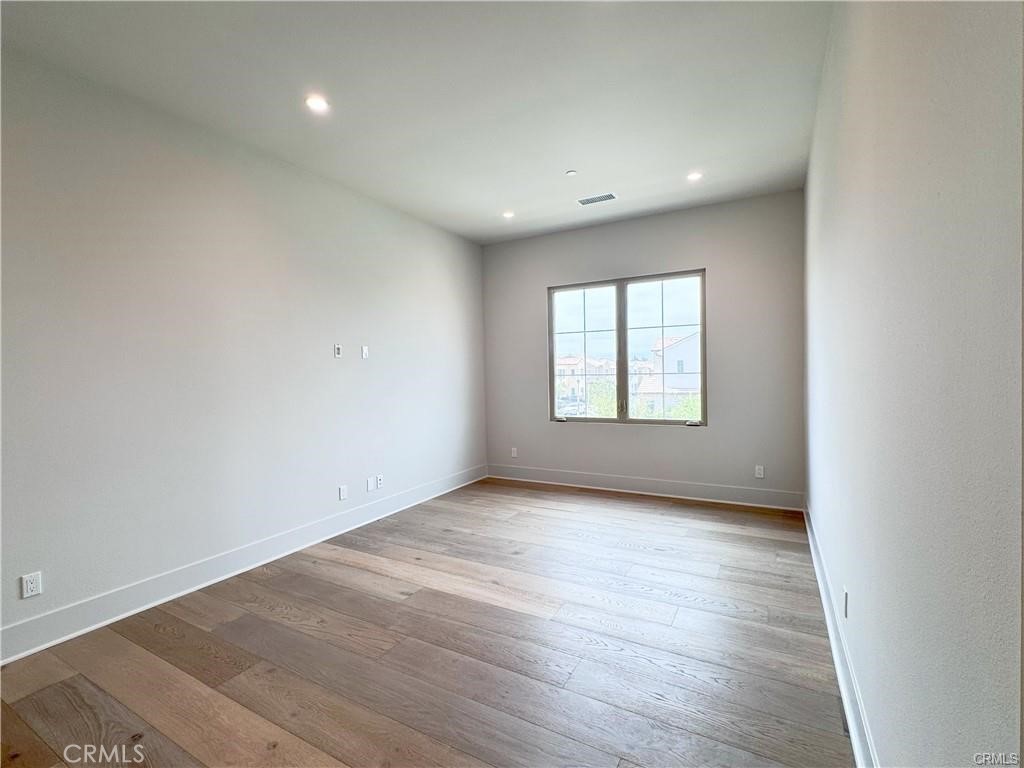 groves - Residential Lease