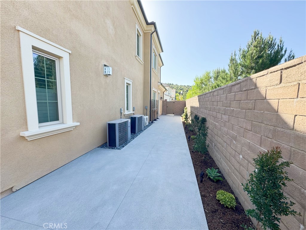 groves - Residential Lease