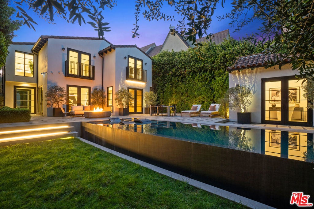 1146 Sierra Alta Way